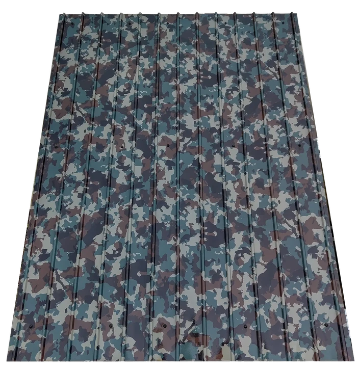 Entrepôt industriel extérieur avec bobines d'acier galvanisé stockées sur palettes en bois